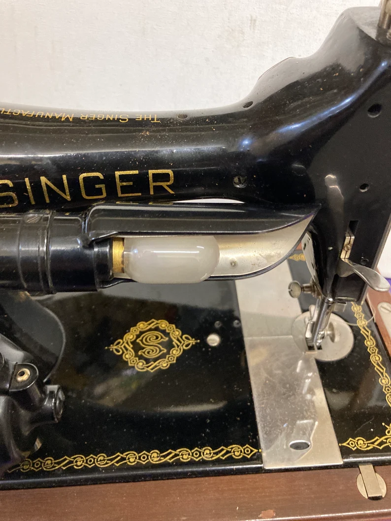 Singer decal set Celtic Swirl