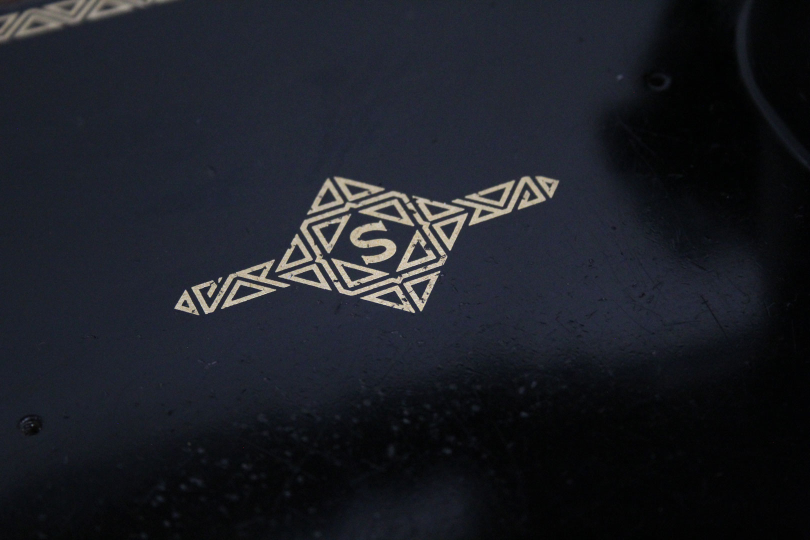 Singer decal set Eye and Triangles
