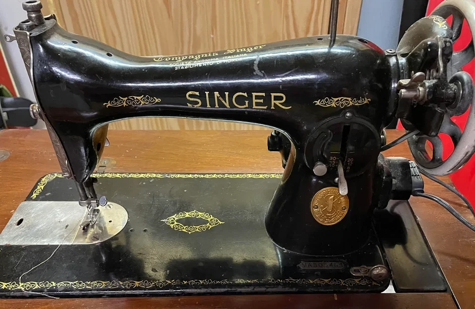 Singer decal set Eye and Trefoils