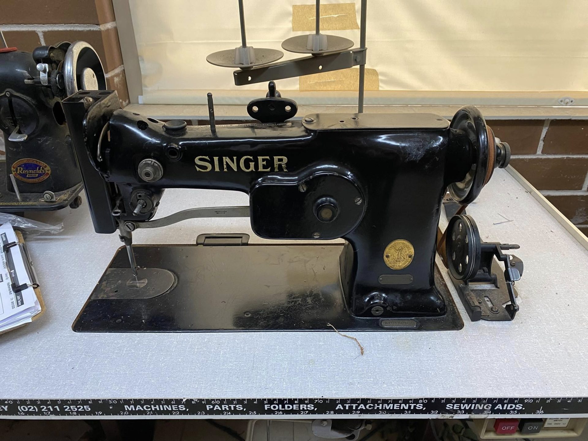 Singer 107W