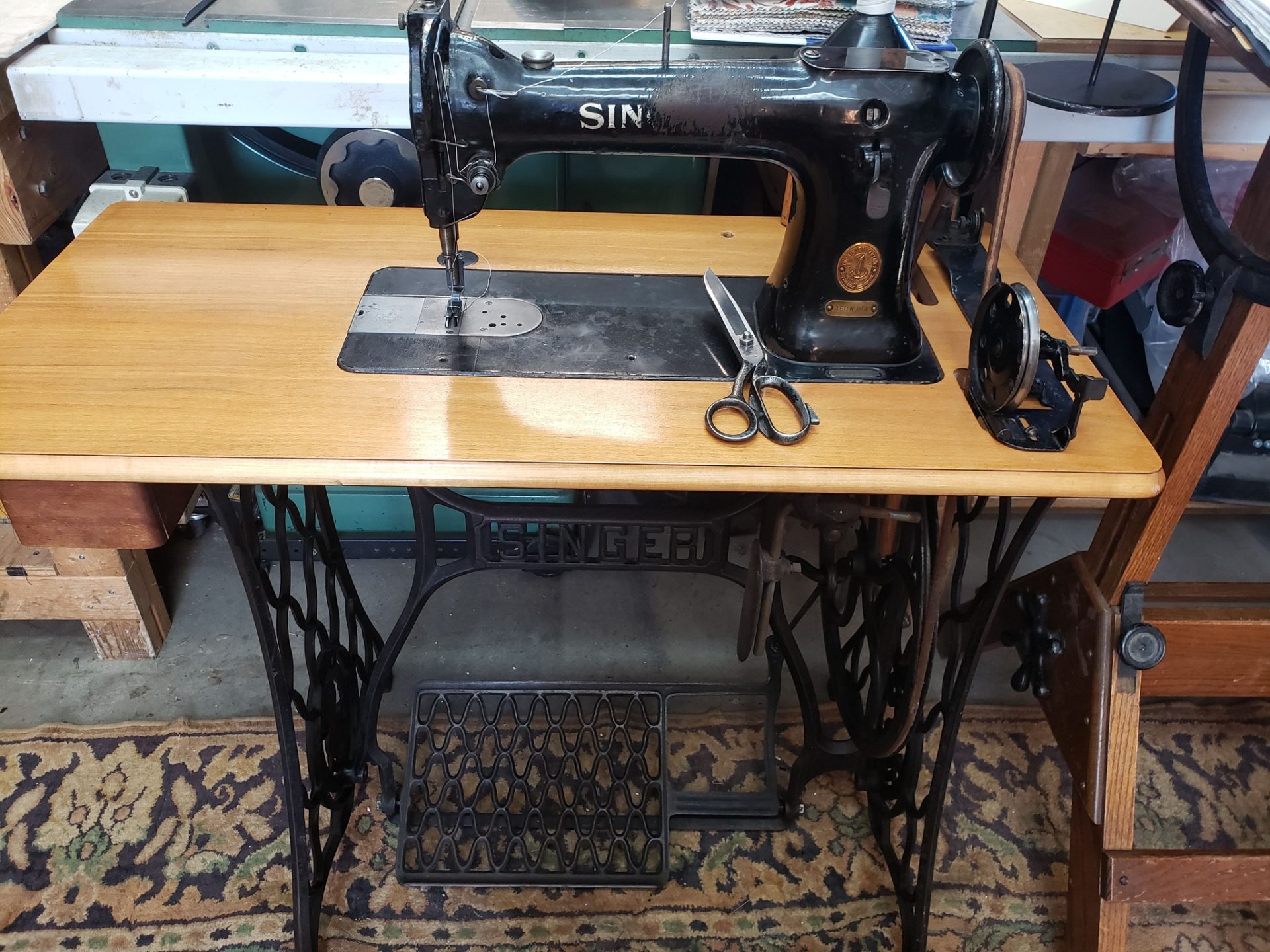 Singer 150