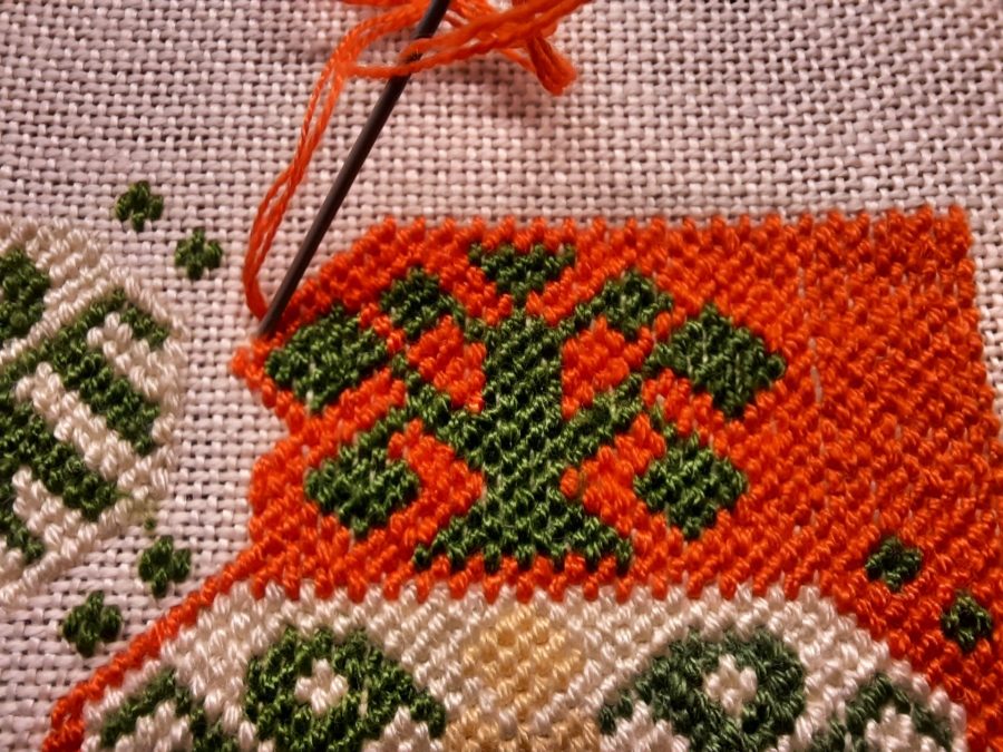 Embroiderying the lid of my German Brick Stitch box