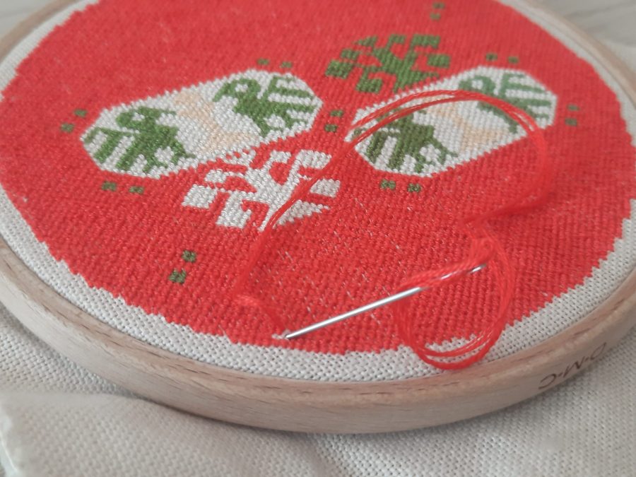 The latest stitches in the lid of my German Brick Stitch embroidered box