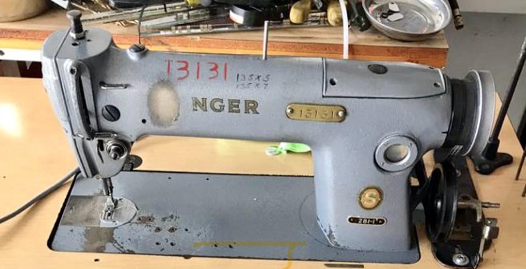 Singer 281