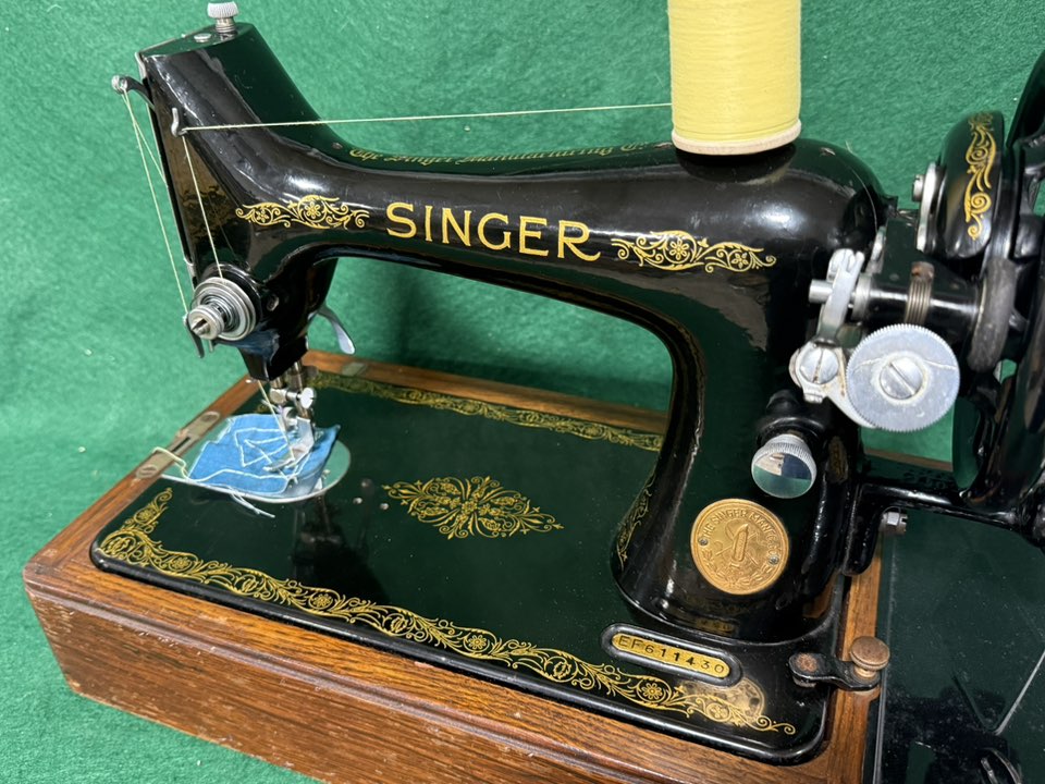 Singer decal set Filigree