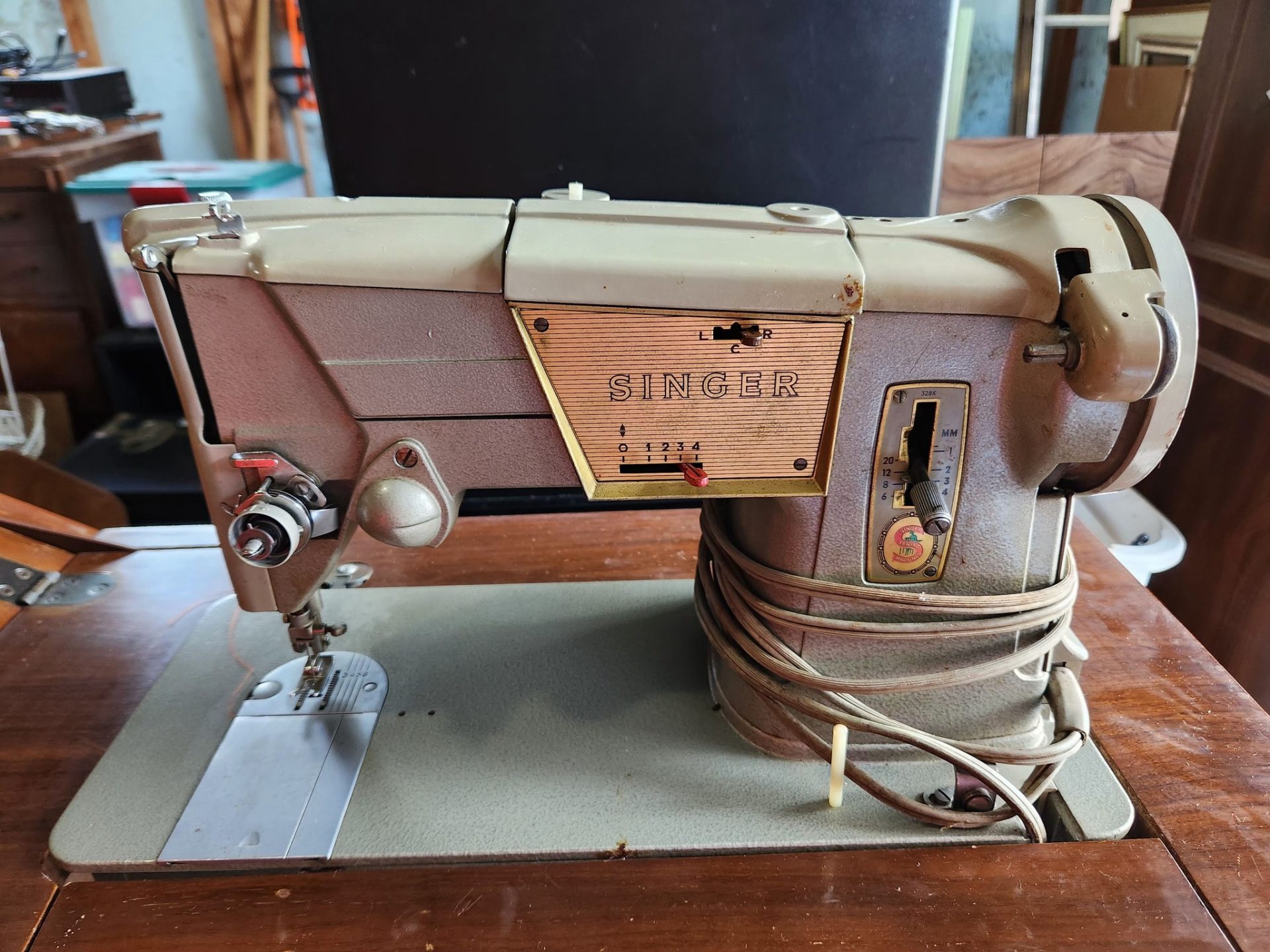Singer 328