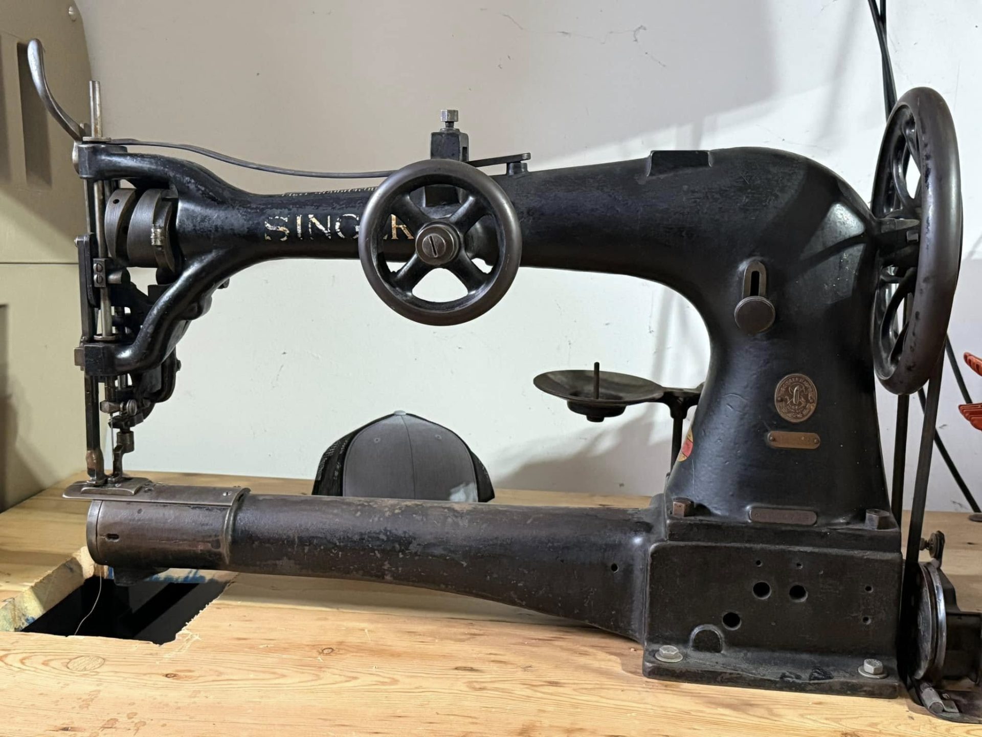 Singer 11