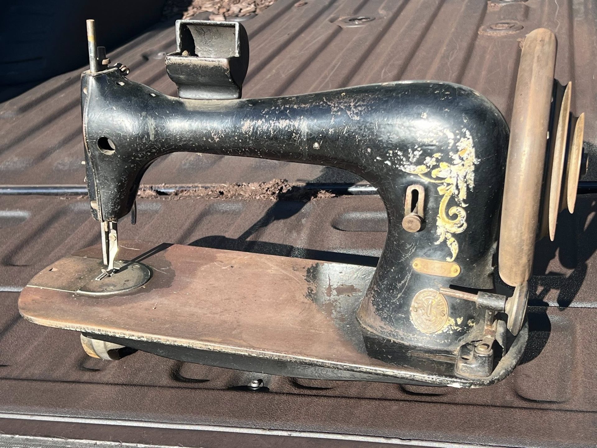 Singer 42