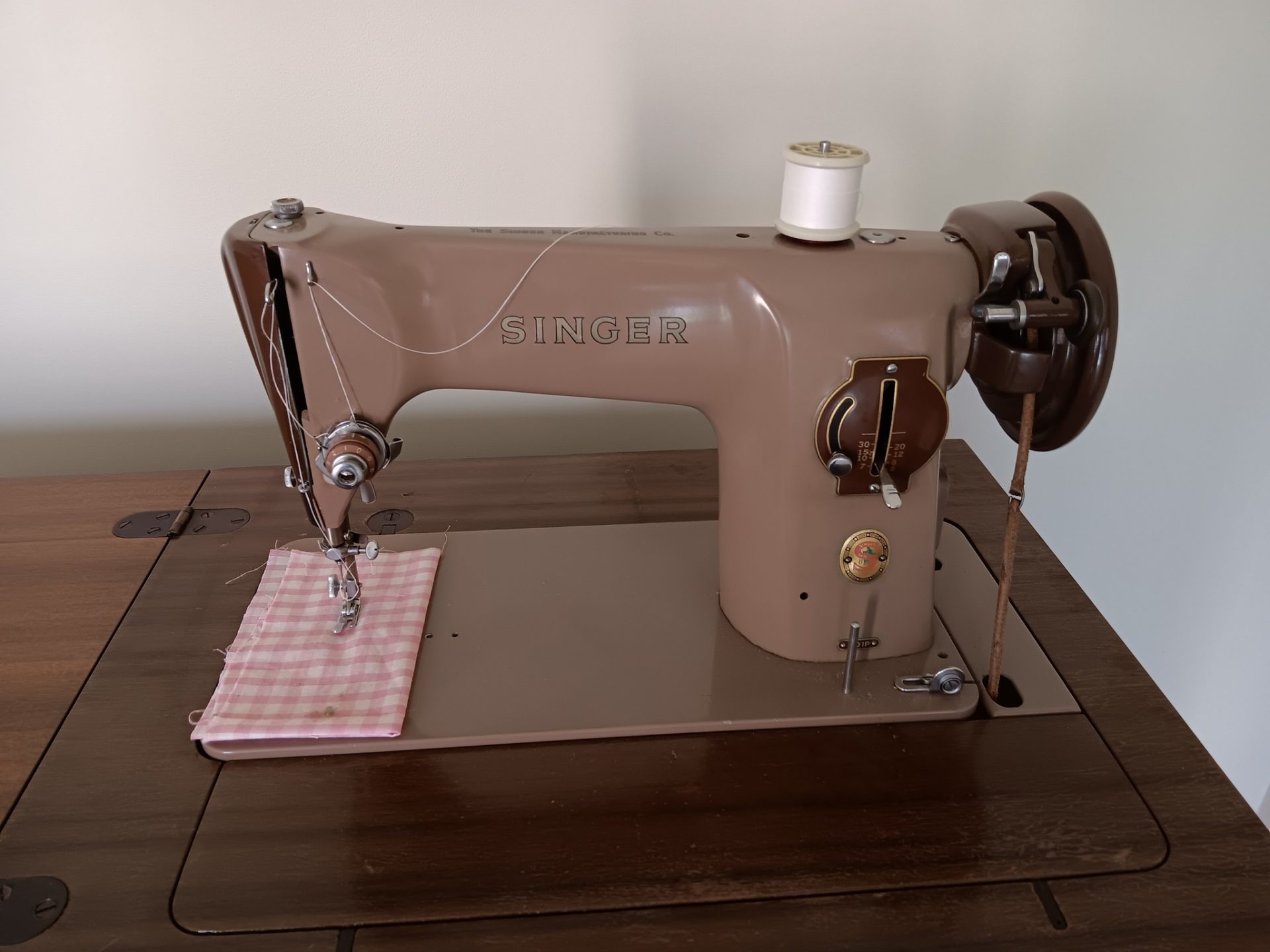 Singer 201