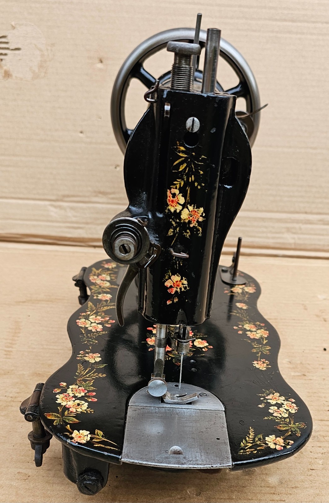 Singer decal set Painted Roses and Daisies Variant (Potentilla / Apple Blossom)