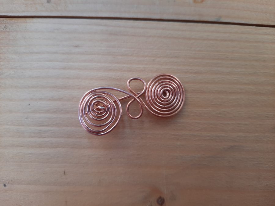 Celtica Valle d'Aosta: making a copper brooch