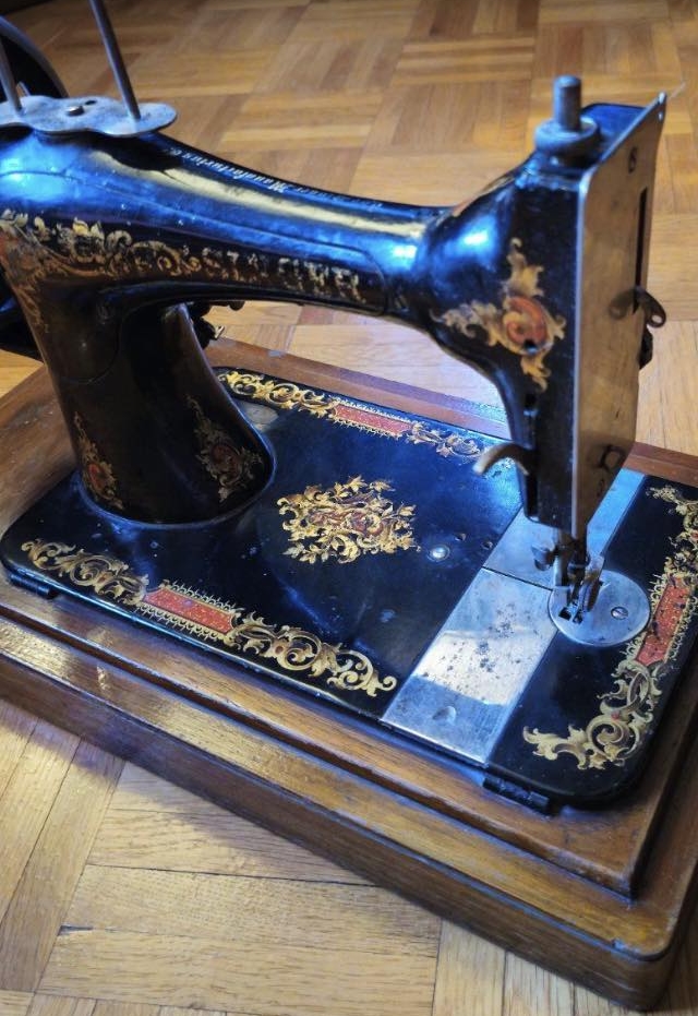 Singer decal set Burmese Scroll