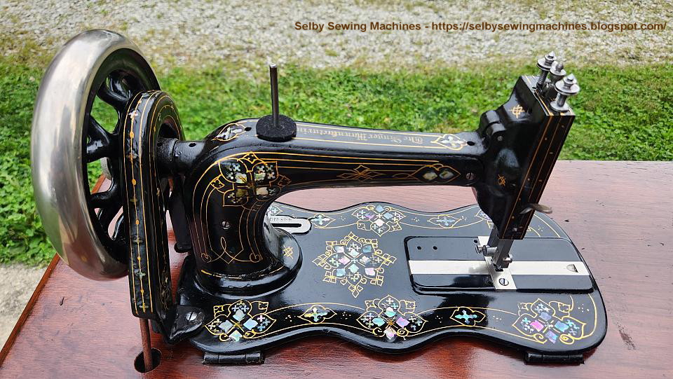 Singer decal set Gilt and Mother-of-Pearl