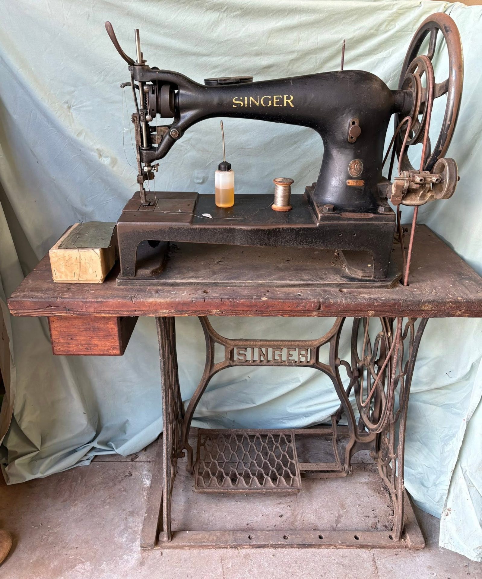 Singer 7