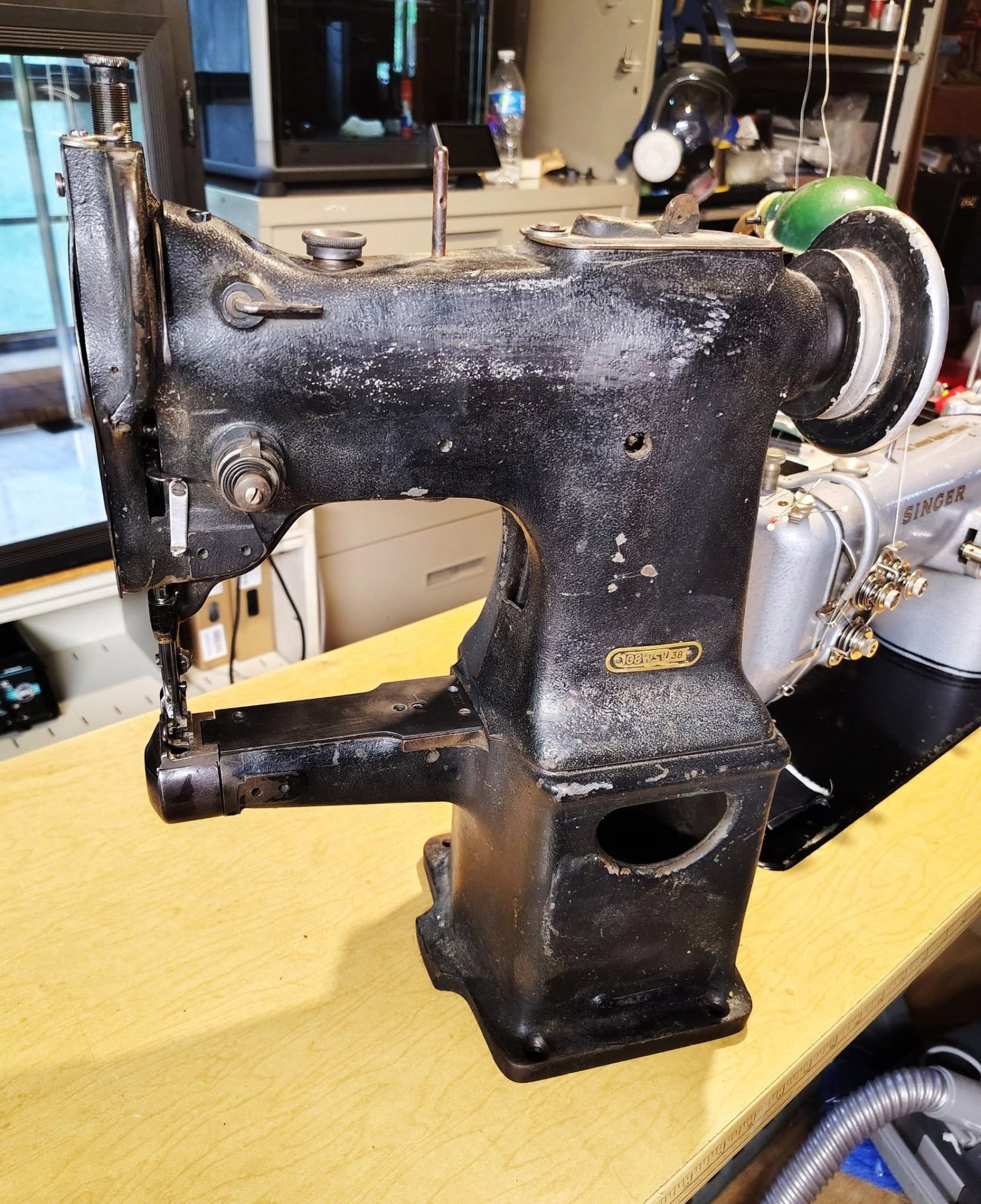 Singer 108W