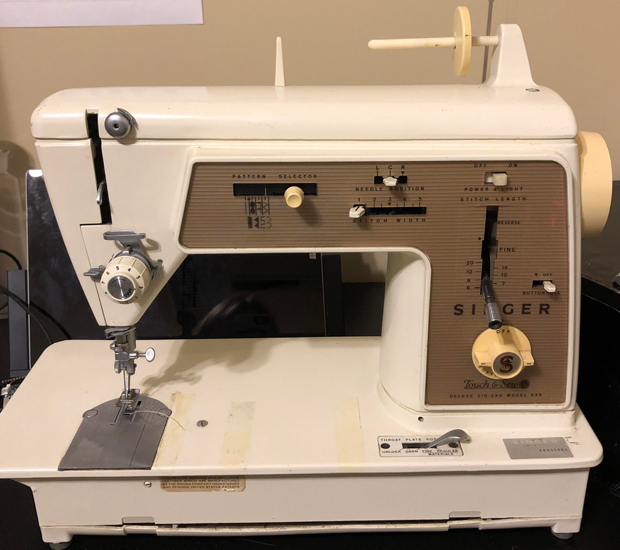 Singer 646